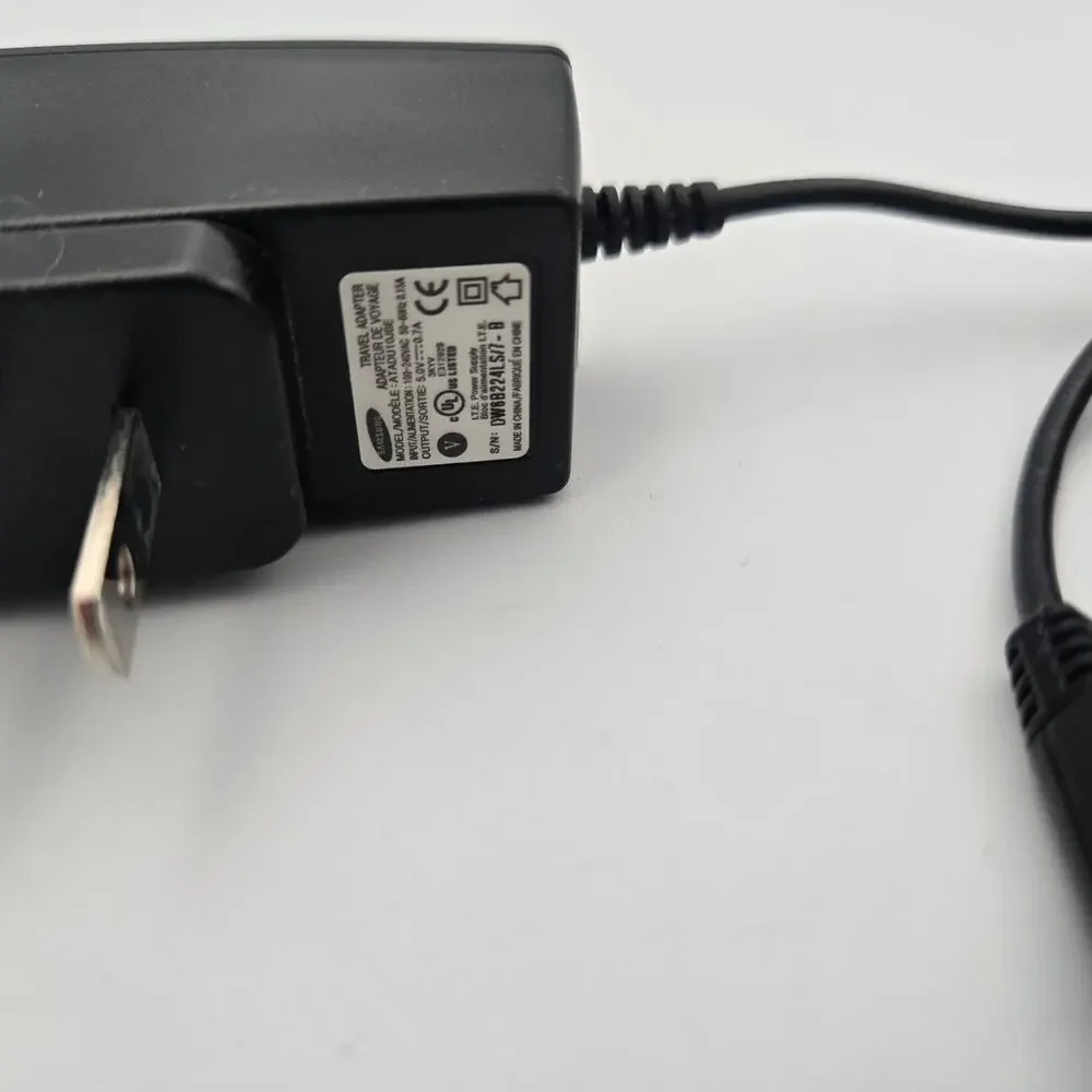 Samsung 5 Volt Travel Adapter Model ATADU10JBE